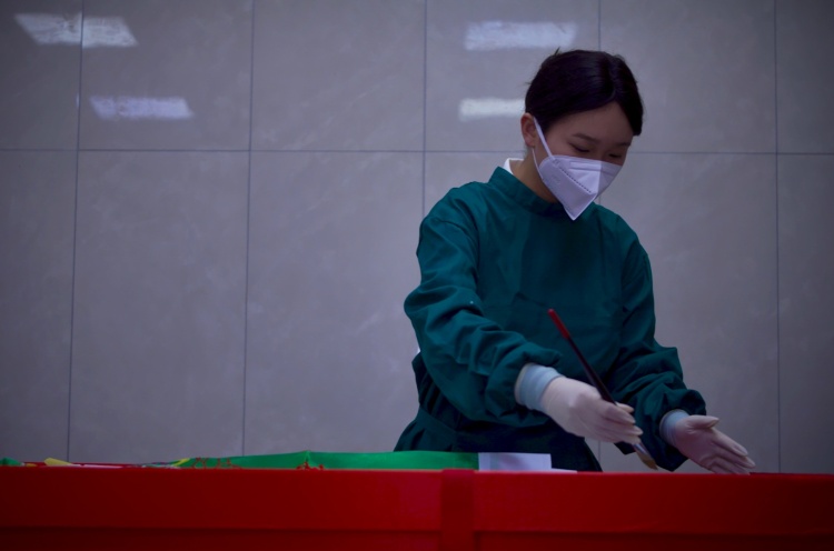 殡葬专业学子自述:我们是生命最后一站的“准摆渡人” 殡葬专业学子自述:我们是生命最后一站的“准摆渡人”