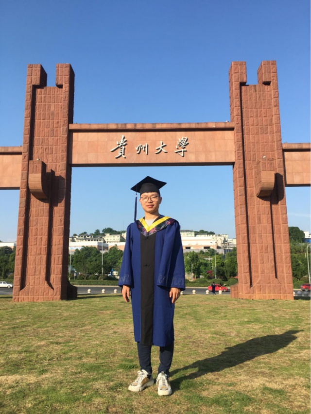 重庆小伙17年走完“中职→高职→本科→硕士→博士→清华博士后”圆梦之路! 重庆小伙17年走完“中职→高职→本科→硕士→博士→清华博士后”圆梦之路!