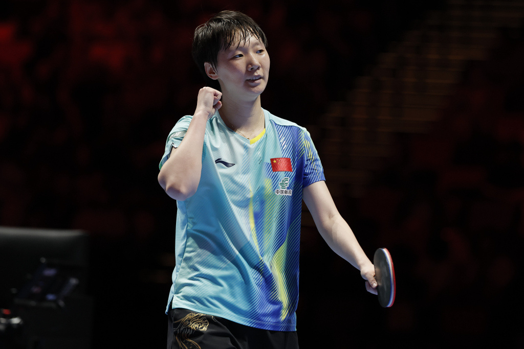 世界杯女单决赛孙颖莎战胜王曼昱，创历史实现三连冠