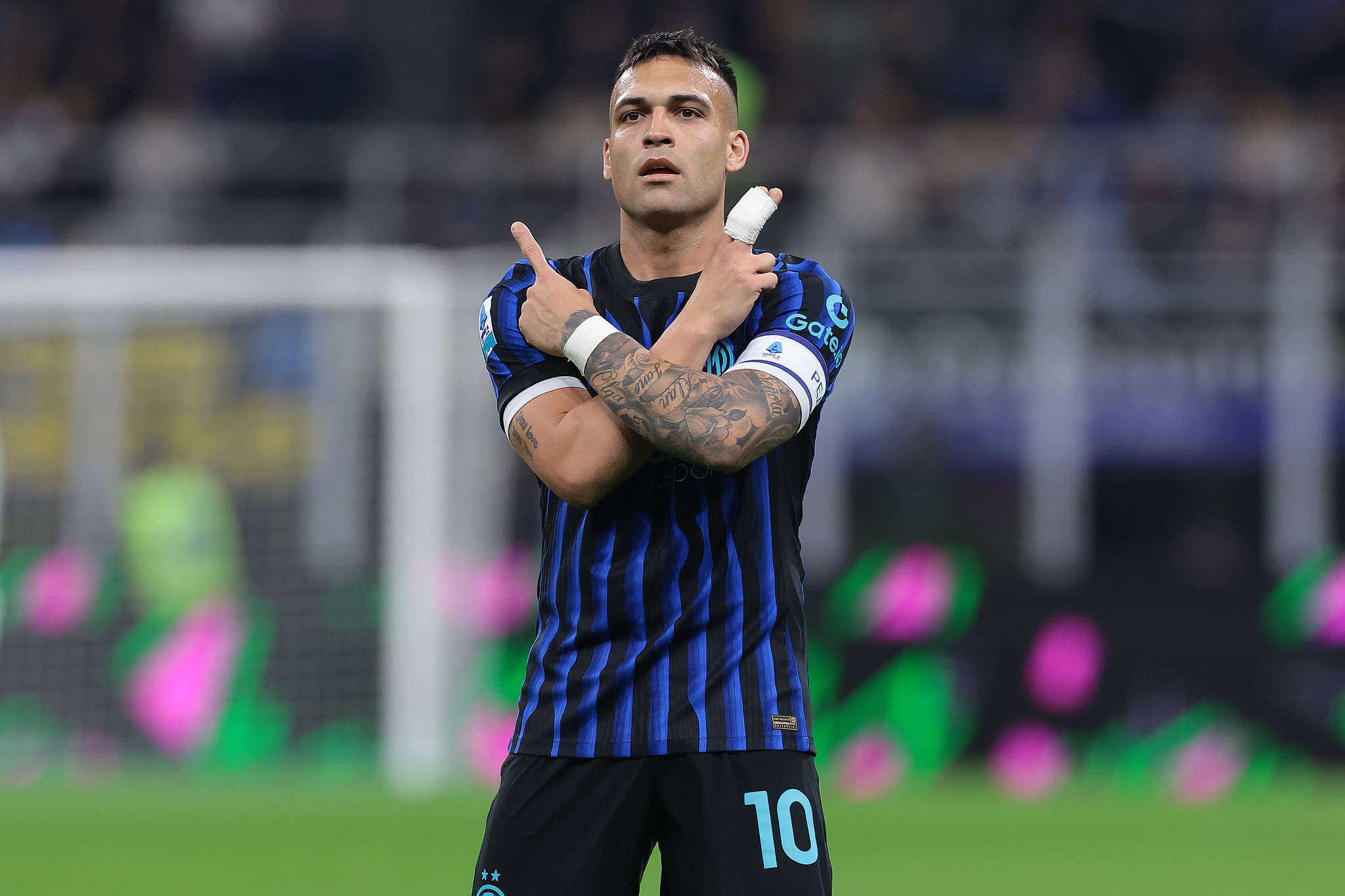 意甲：劳塔罗双响图拉姆传射 国米5-2大胜罗马