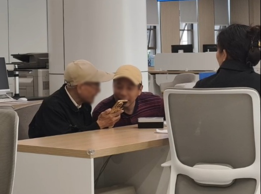 “这恐怕是最后一次来了……”这个清明，87岁老人从天津来海宁圆梦！