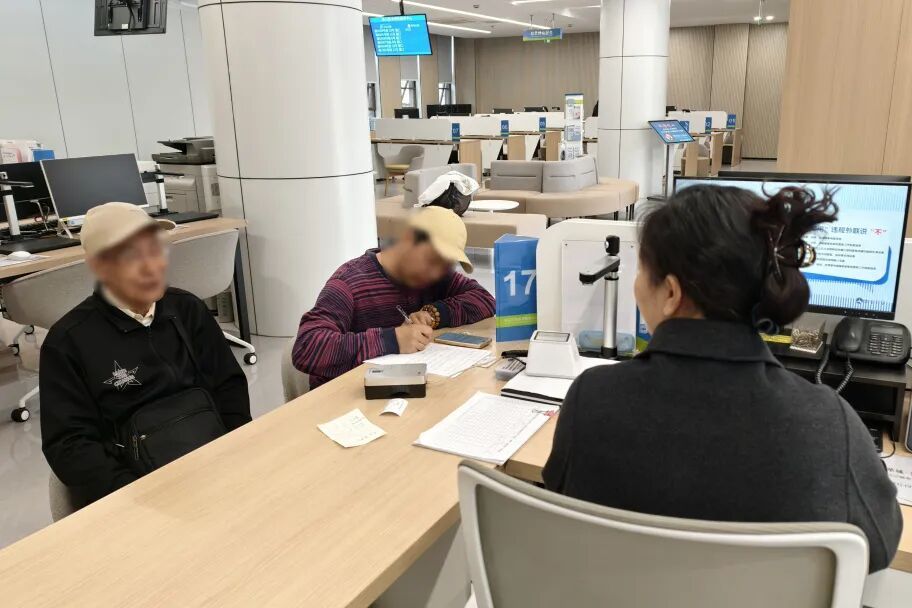 “这恐怕是最后一次来了……”这个清明，87岁老人从天津来海宁圆梦！