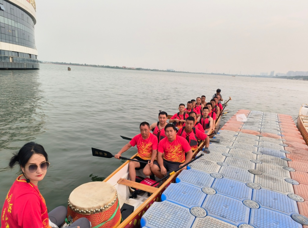 常德“龙超”队伍即将登江开训，会举行下水仪式：外地游子积极性很高，都愿为家乡出力