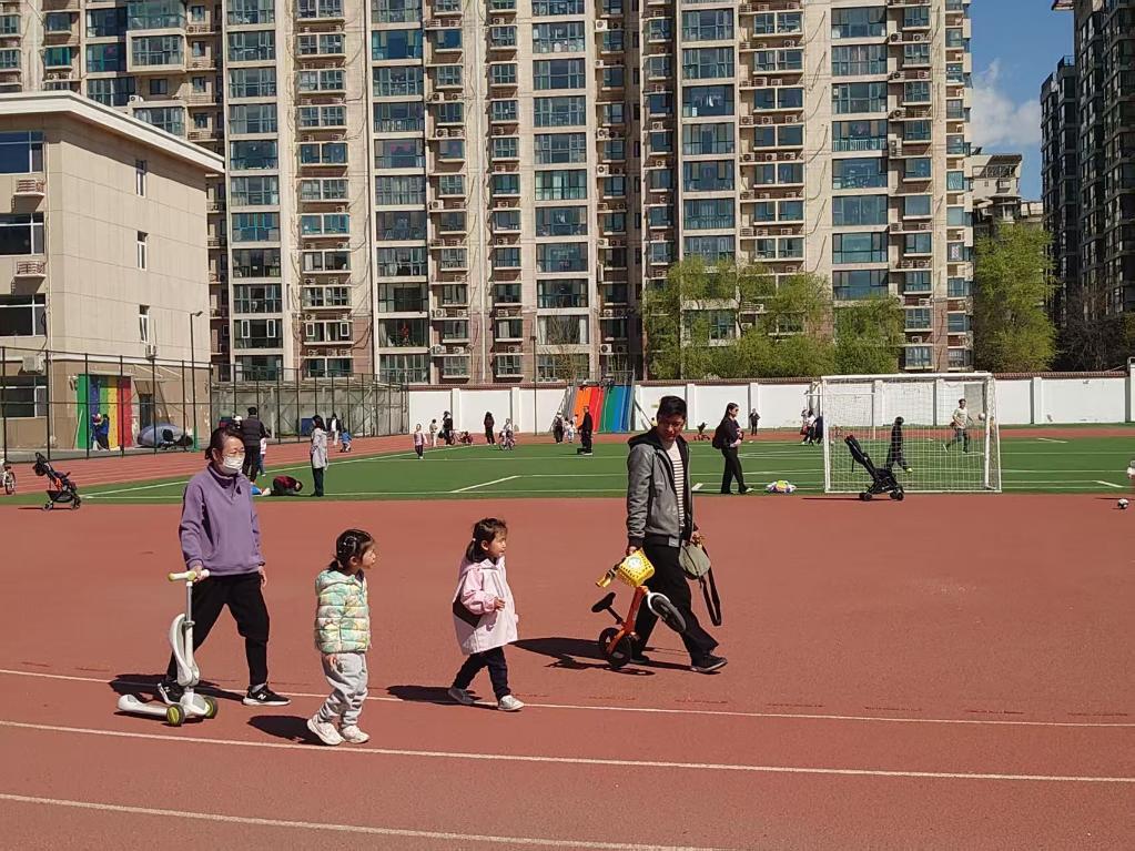 落实健康第一,刘校长做了几件小事 落实健康第一,刘校长做了几件小事