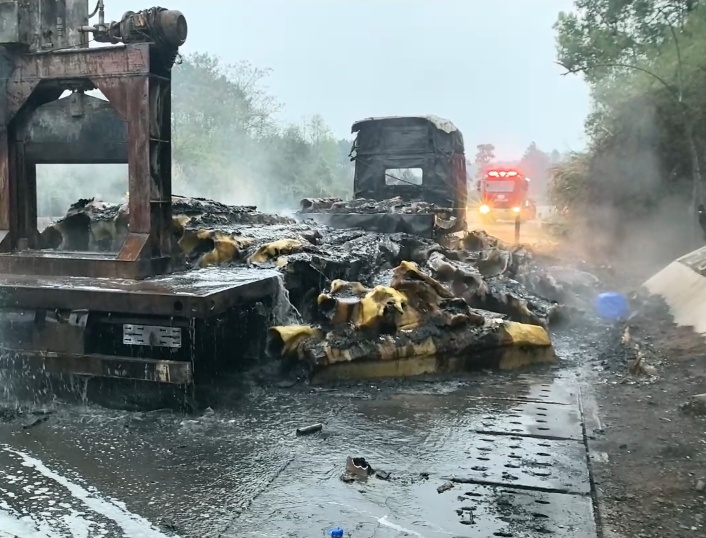 凌晨赶路送货，结果车货两空！司机朋友请注意