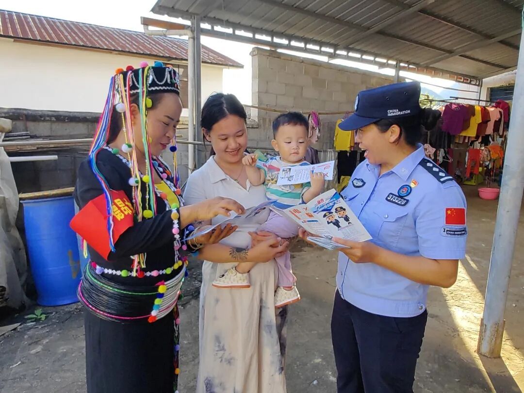 “你走后19年，爸爸还经常戴着你的帽子……”