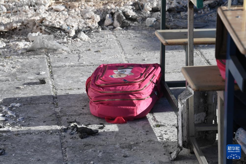 伊朗：悼念遇难小学学生 谴责美以袭击行为