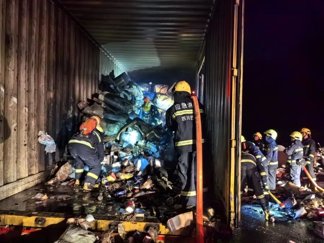 凌晨赶路送货，结果车货两空！司机朋友请注意