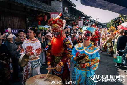 清明假期四川A级景区接待游客近1500万人次