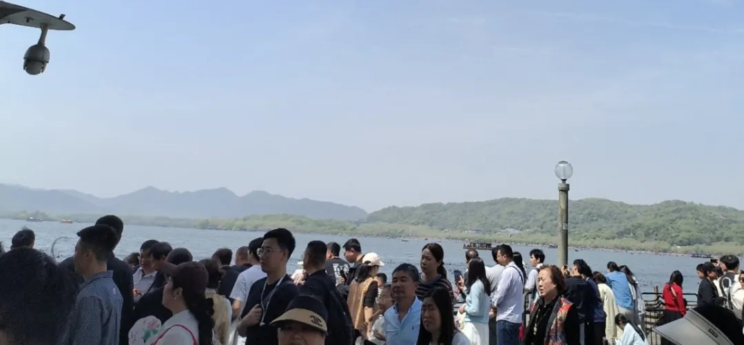 直冲30℃！马上大反转！杭州人赶紧准备，这次来得很猛......