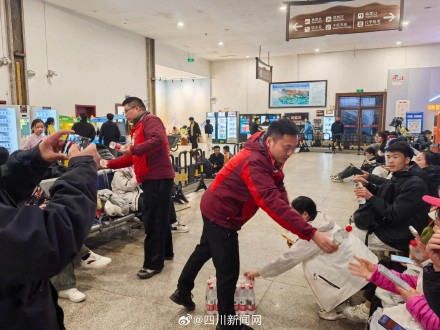 乐山6天迎客超158万人次 乐山春日黄金周火热收官