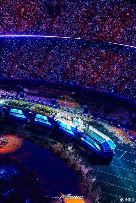 清明假期北京演出近千场,张杰演唱会带动跨城观演热潮 清明假期北京演出近千场,张杰演唱会带动跨城观演热潮