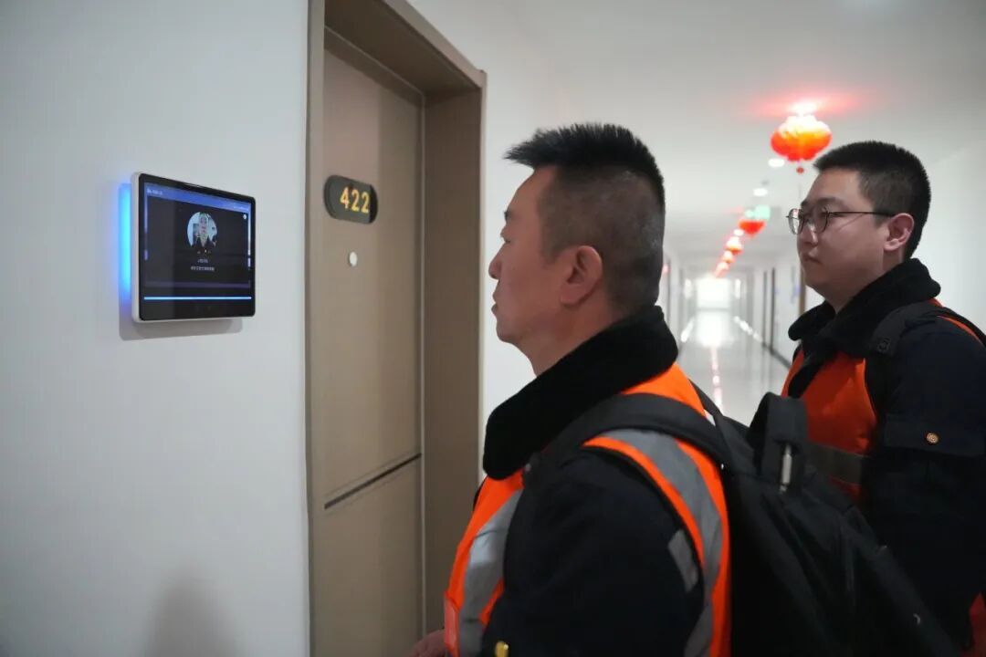 日均接待火车司机400余人次,入住全程不到10分钟! 日均接待火车司机400余人次,入住全程不到10分钟!