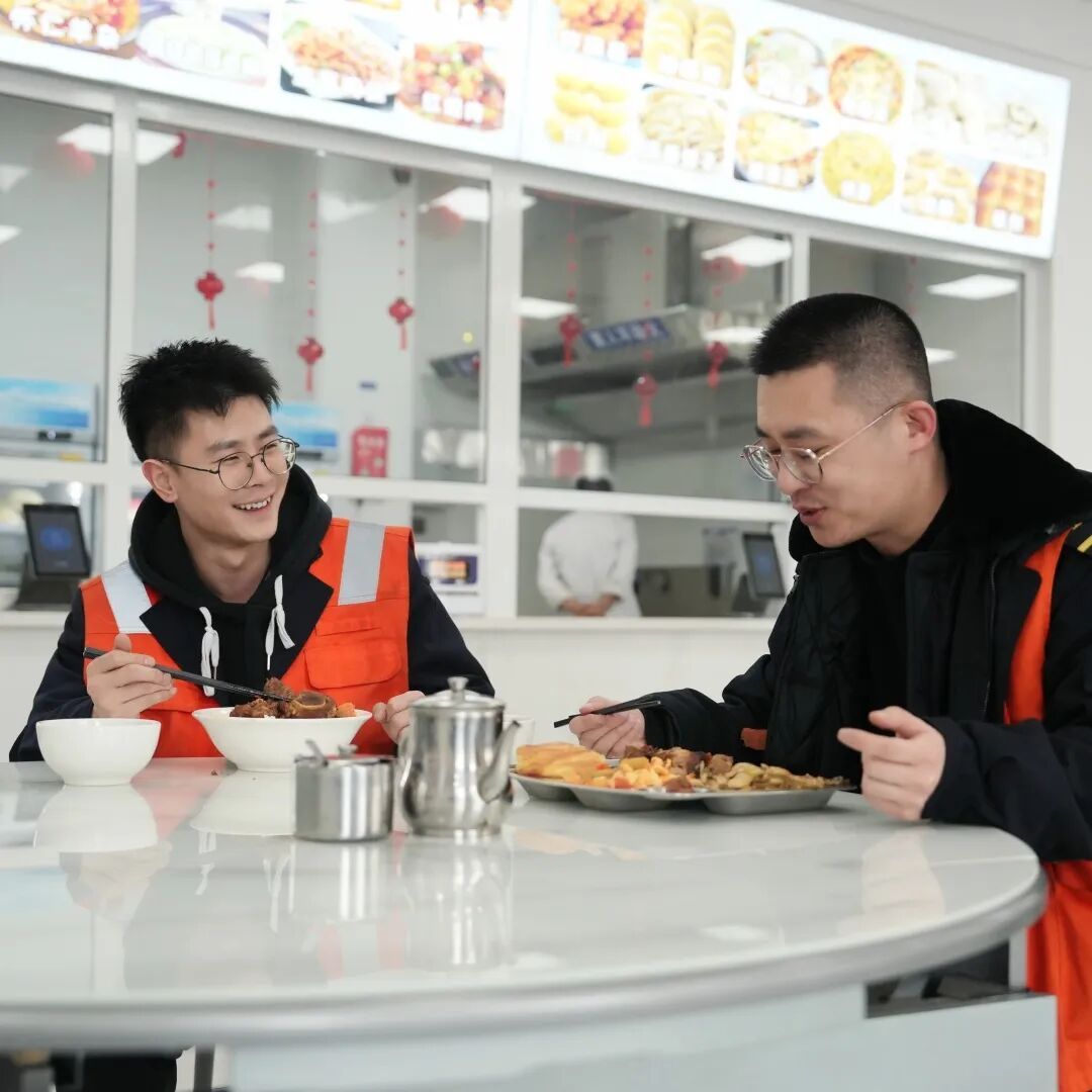 日均接待火车司机400余人次,入住全程不到10分钟! 日均接待火车司机400余人次,入住全程不到10分钟!