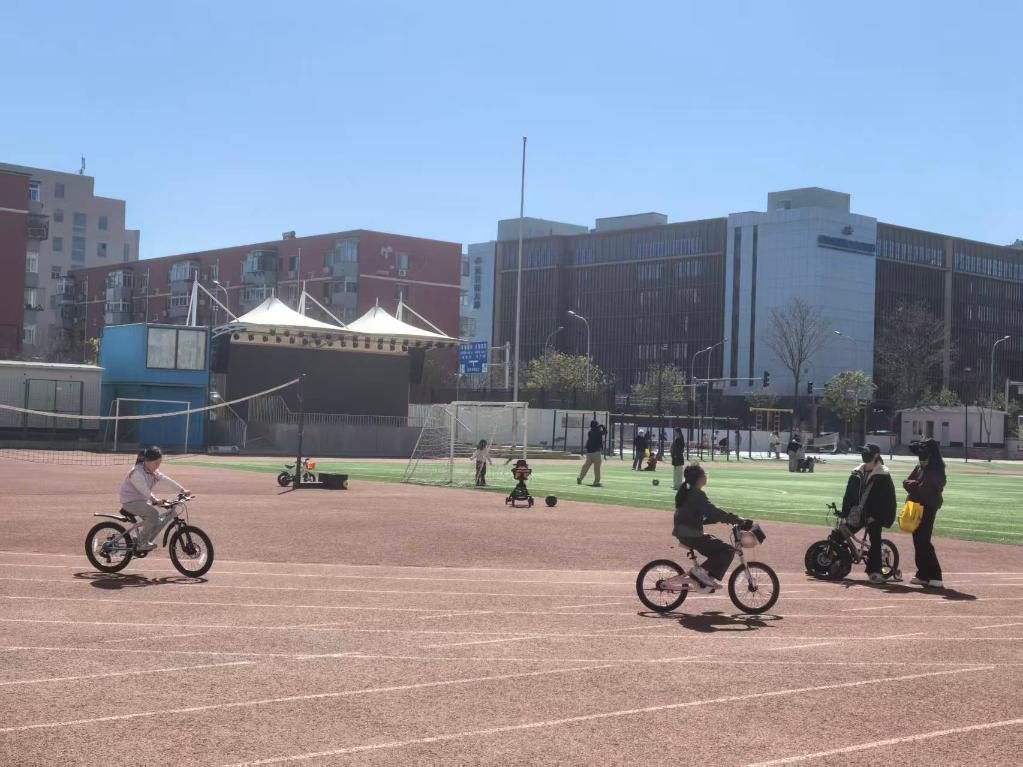 落实健康第一,刘校长做了几件小事 落实健康第一,刘校长做了几件小事