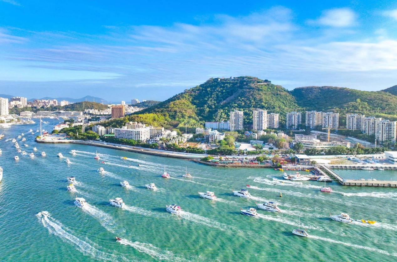 清明假期琼州海峡轮渡发送旅客超26万人次