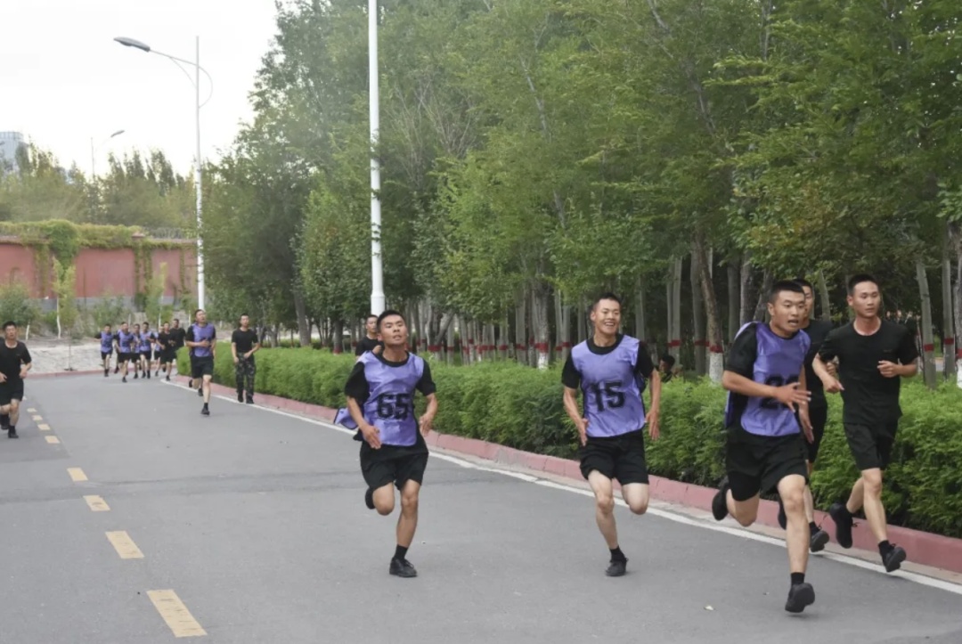 “三级跳”，上等兵晋升二级上士