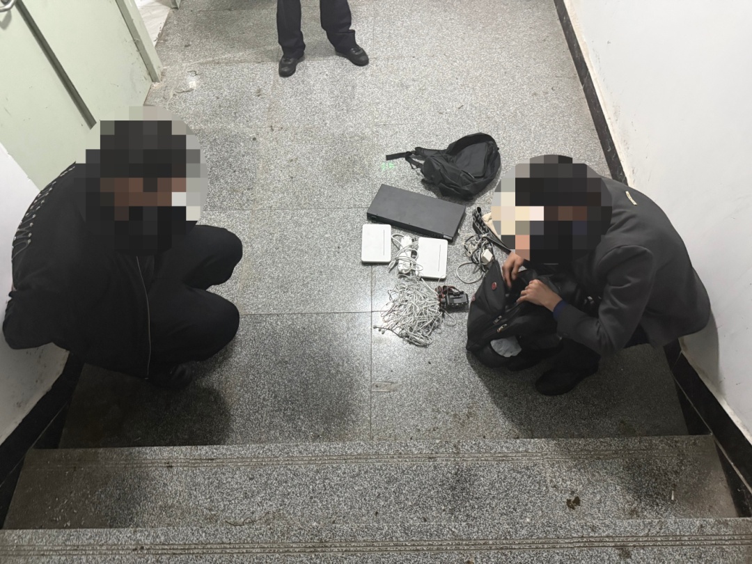 斩断诈骗“黑手”！崇义警方成功破获一起非法架设VOIP设备案