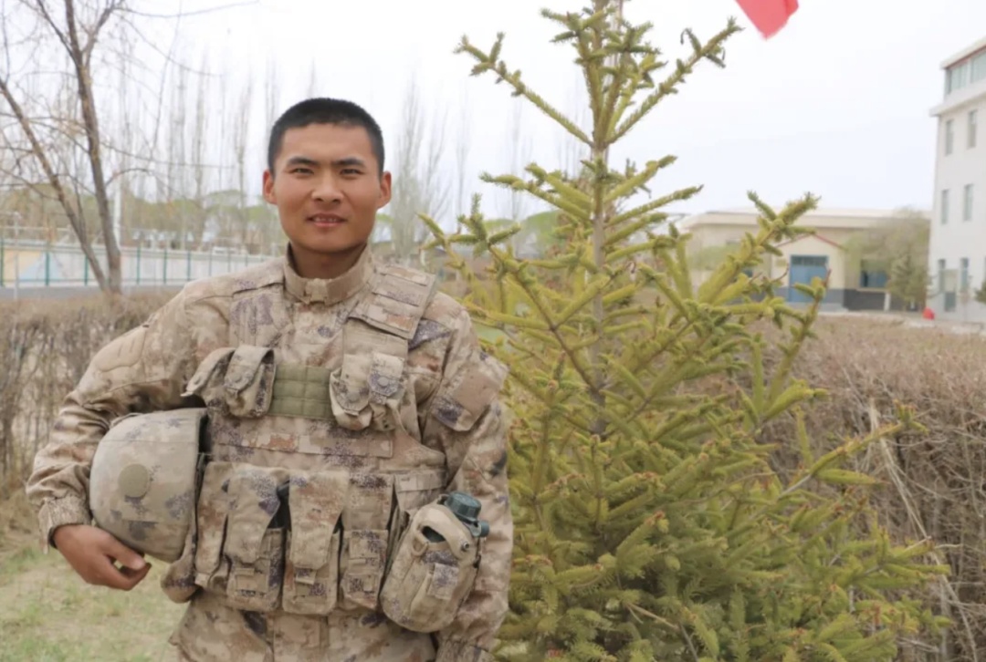 “三级跳”，上等兵晋升二级上士