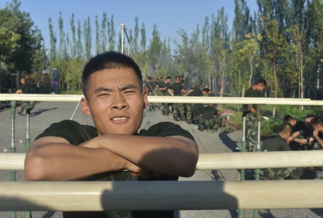 “三级跳”，上等兵晋升二级上士