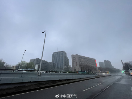 淅沥沥！北京春雨润如酥 降温明显注意添衣