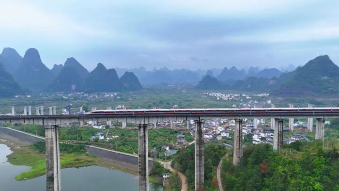 一季度全国铁路发送旅客11.33亿人次，创同期历史新高