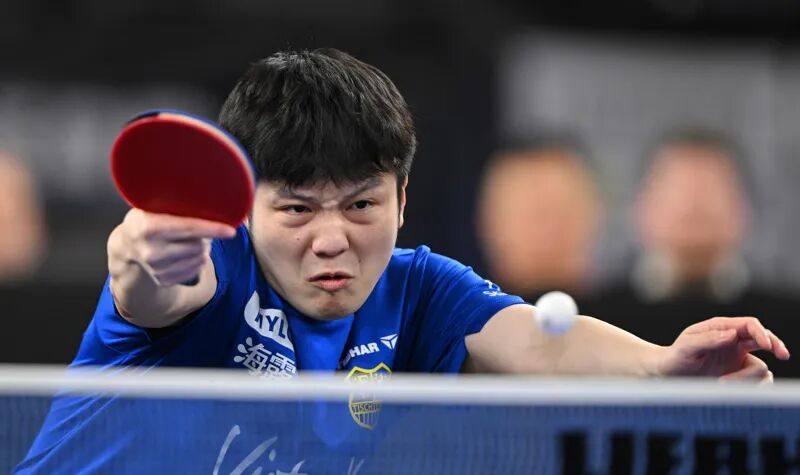 中国乒协公布伦敦世乒赛团体阵容，王楚钦孙颖莎领衔，樊振东自愿放弃参赛