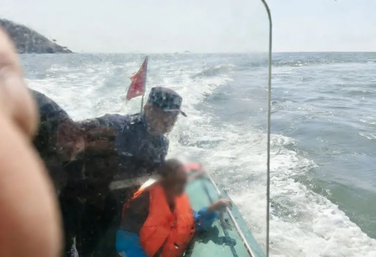 距岸15公里，半小时！海陆联动救回突发疾病渔民
