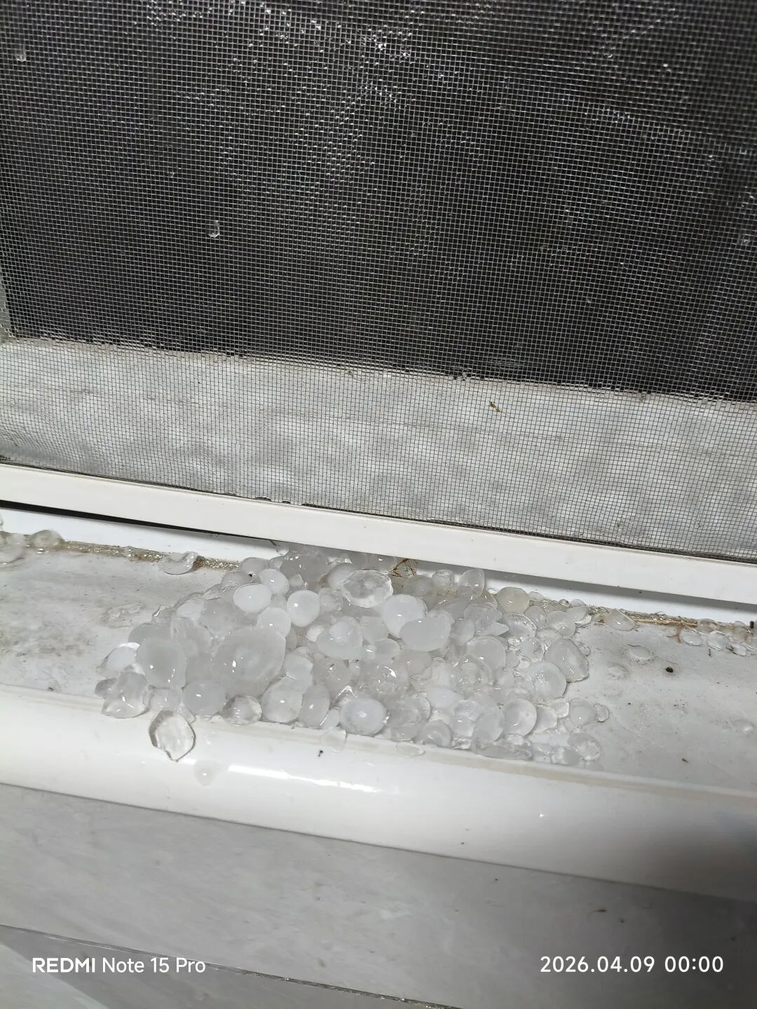 凌晨，武汉下起了大冰雹！网友：从睡梦中惊醒！接下来的天气……