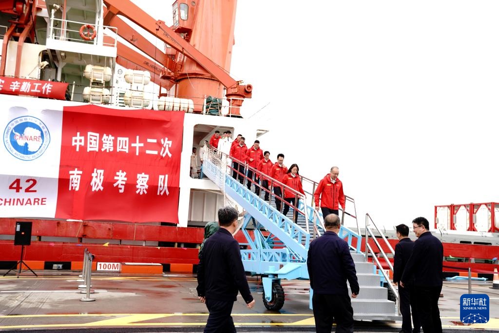 历时160天 第42次南极考察“雪龙”号“凯旋”