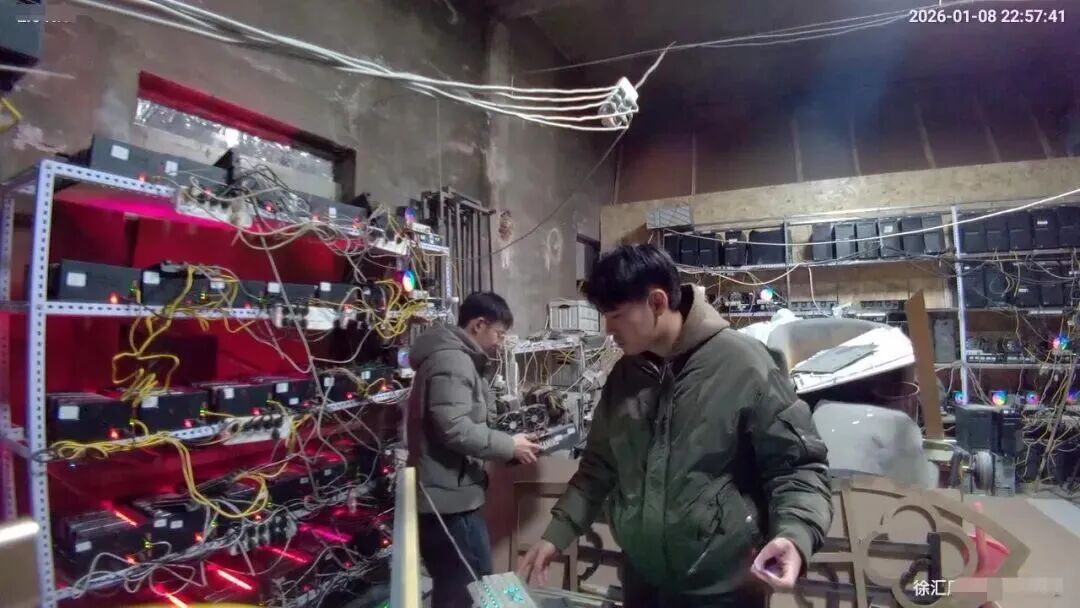 从 “制号” 到 “代练”一条龙？游戏 “账号工厂”竟是这样的......