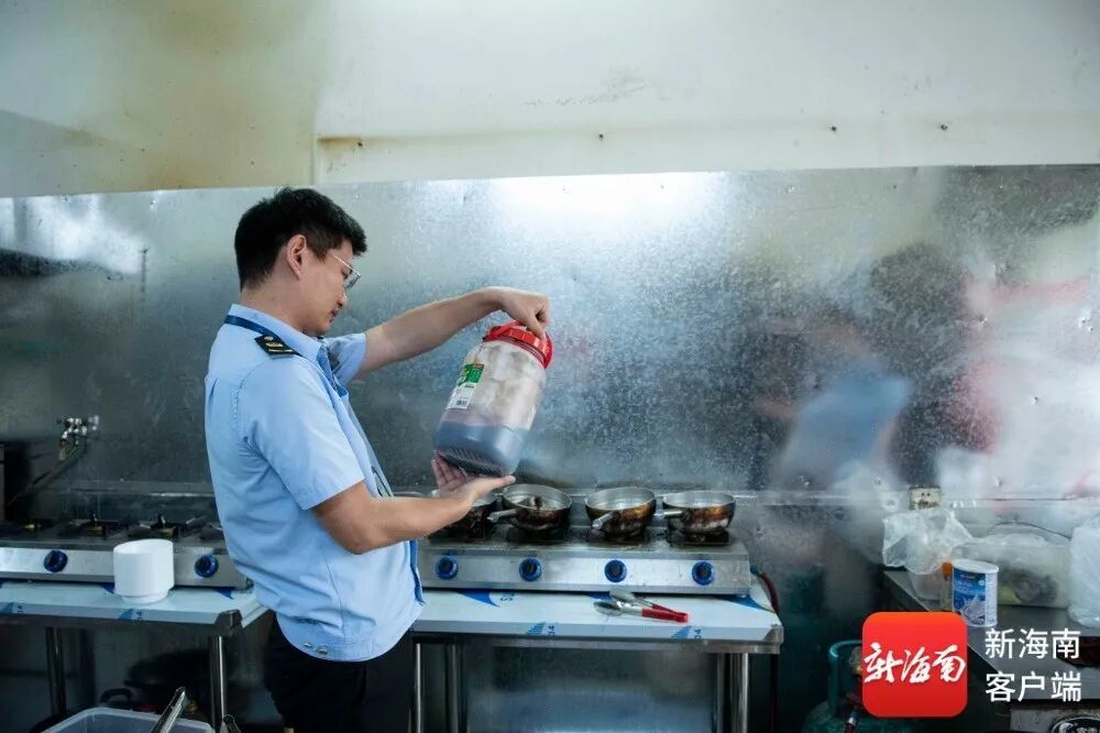 你点的3家外卖,可能出自同一口锅!海口8家商家被立案,18家“幽灵外卖”被永久下架 你点的3家外卖,可能出自同一口锅!海口8家商家被立案,18家“幽灵外卖”被永久下架