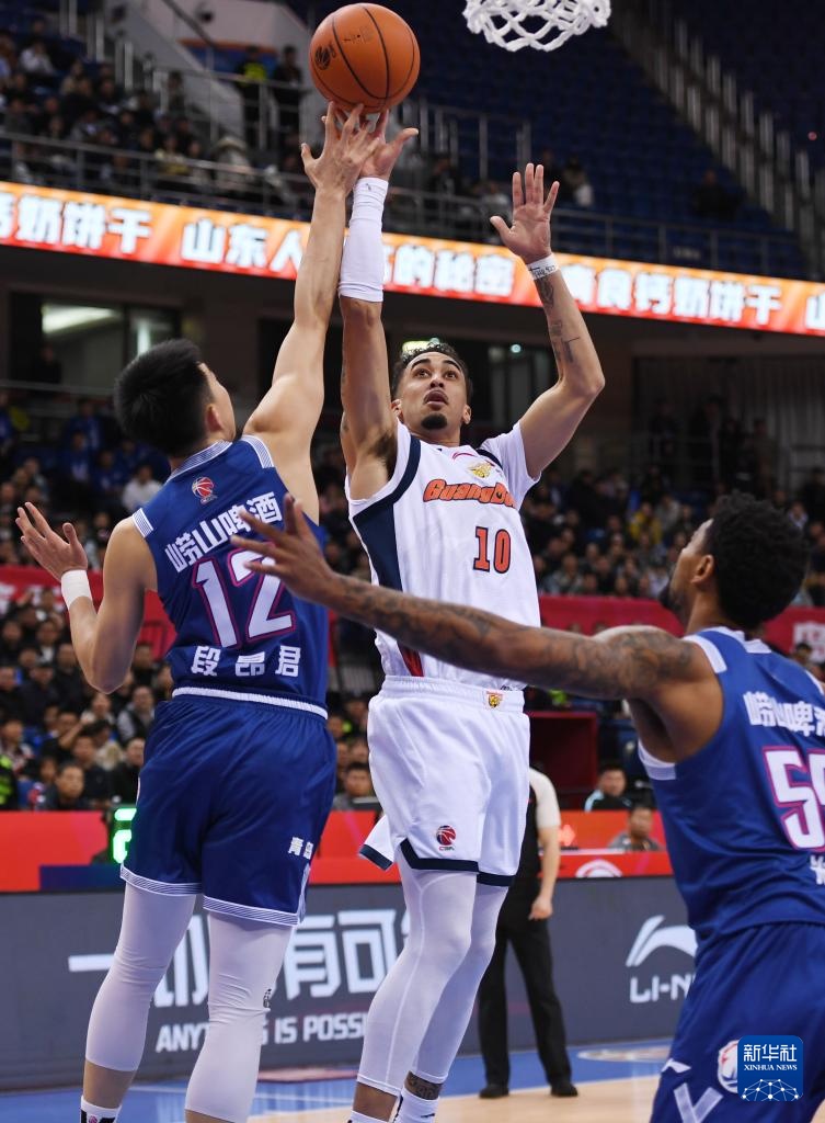 CBA常规赛：青岛崂山啤酒不敌广东东阳光