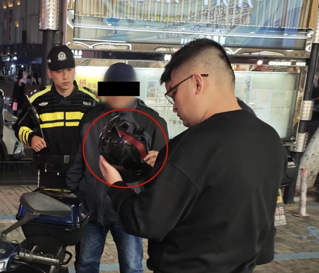 男子在路边如此“以旧换新”,海宁警方:抓! 男子在路边如此“以旧换新”,海宁警方:抓!