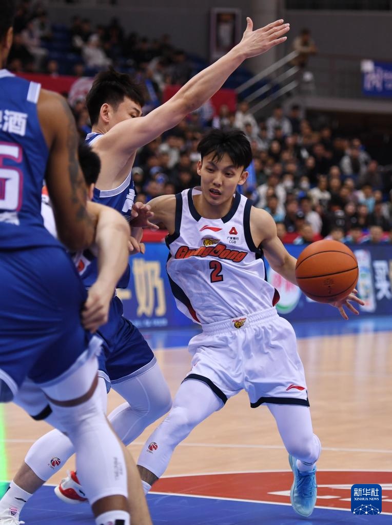 CBA常规赛：青岛崂山啤酒不敌广东东阳光