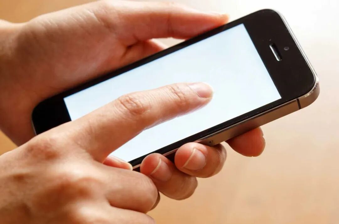 亲人去世，数字遗产继承难题该如何解决？