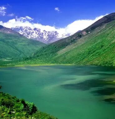 四姑娘山恢复开放部分户外线路，景区建议：请正规向导