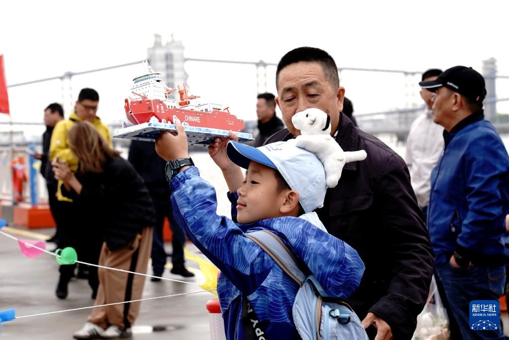 历时160天 第42次南极考察“雪龙”号“凯旋”