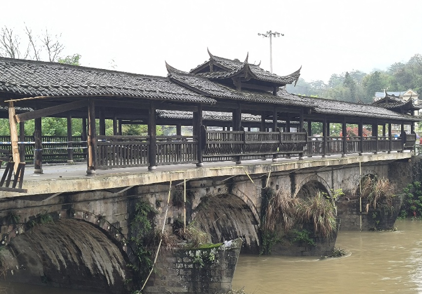 福建女子驾车坠河致5人遇难,含3名儿童,家属发声:不是新手,有十几年驾龄,会开货车 福建女子驾车坠河致5人遇难,含3名儿童,家属发声:不是新手,有十几年驾龄,会开货车