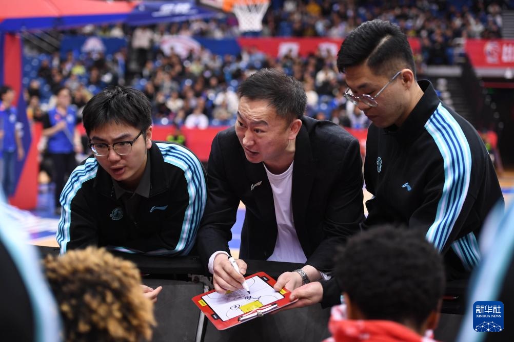 CBA常规赛：青岛崂山啤酒不敌广东东阳光