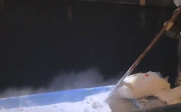 “西湖将撒一周漂白粉”冲上热搜第一,荷花:太好了! “西湖将撒一周漂白粉”冲上热搜第一,荷花:太好了!