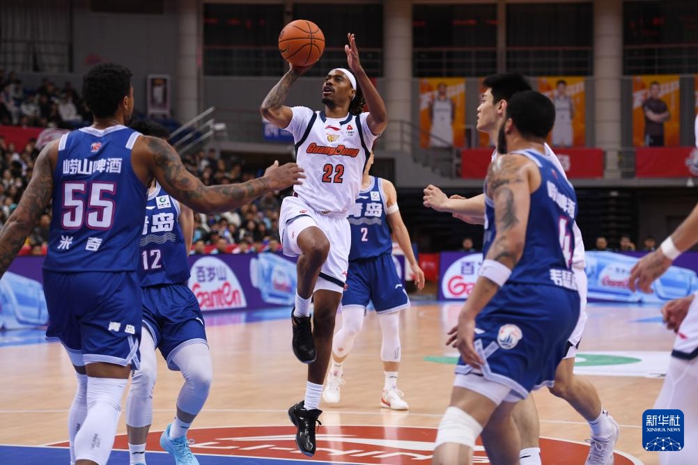 CBA常规赛：青岛崂山啤酒不敌广东东阳光