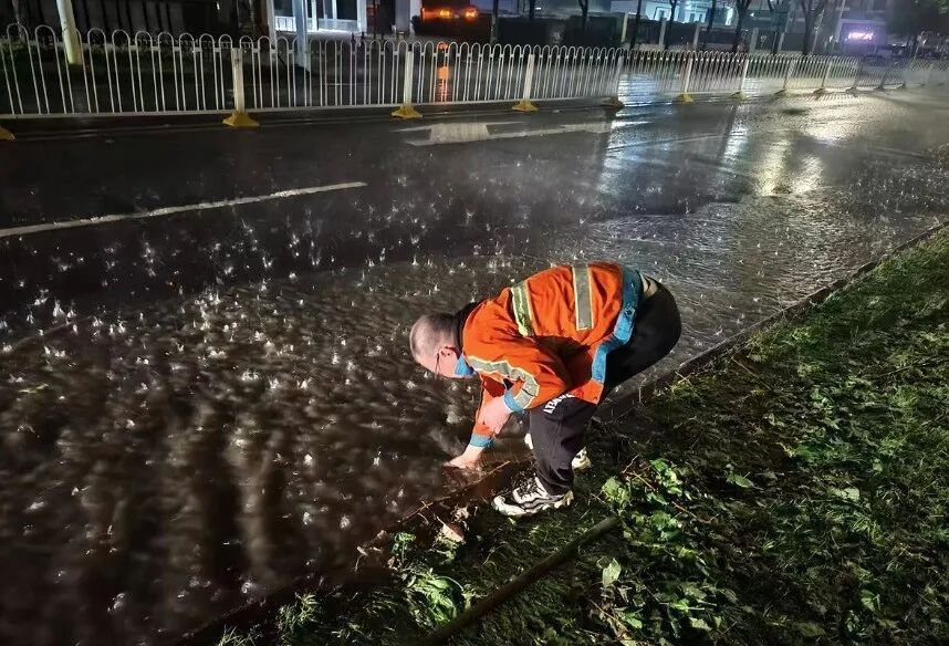 武汉为何突降冰雹? 武汉为何突降冰雹?