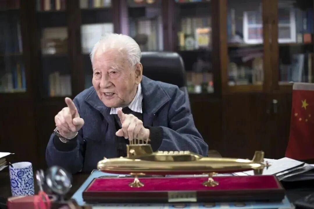 “中国核潜艇之父”黄旭华旧居挂牌,位于上海武康路 “中国核潜艇之父”黄旭华旧居挂牌,位于上海武康路