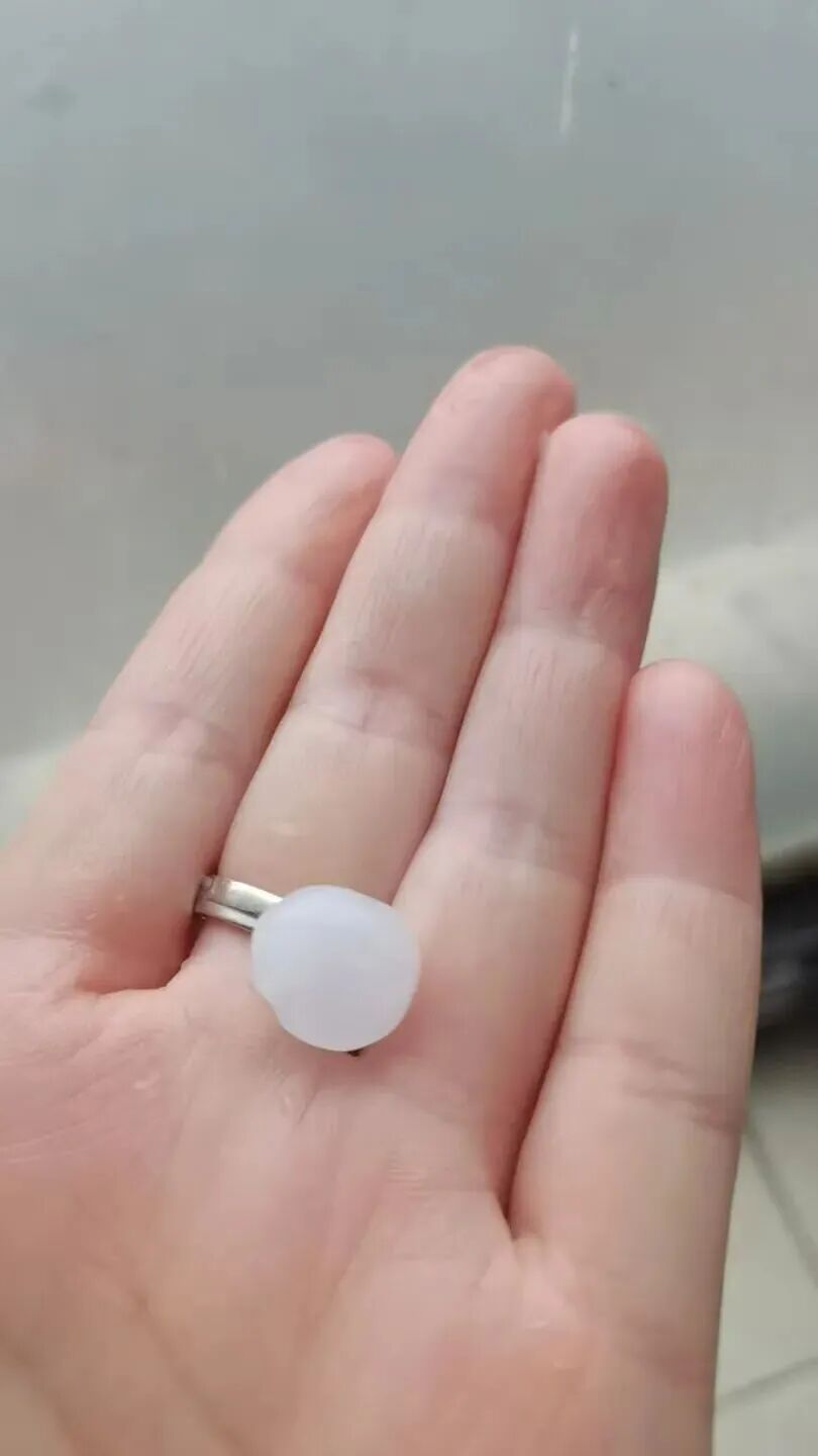 长沙下冰雹了！长沙、常德、岳阳多地遇暴雨、冰雹等强对流天气