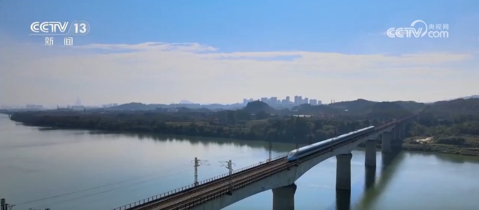 透过“稳”“进”“好”关键字打开中国经济一季度报 透过“稳”“进”“好”关键字打开中国经济一季度报