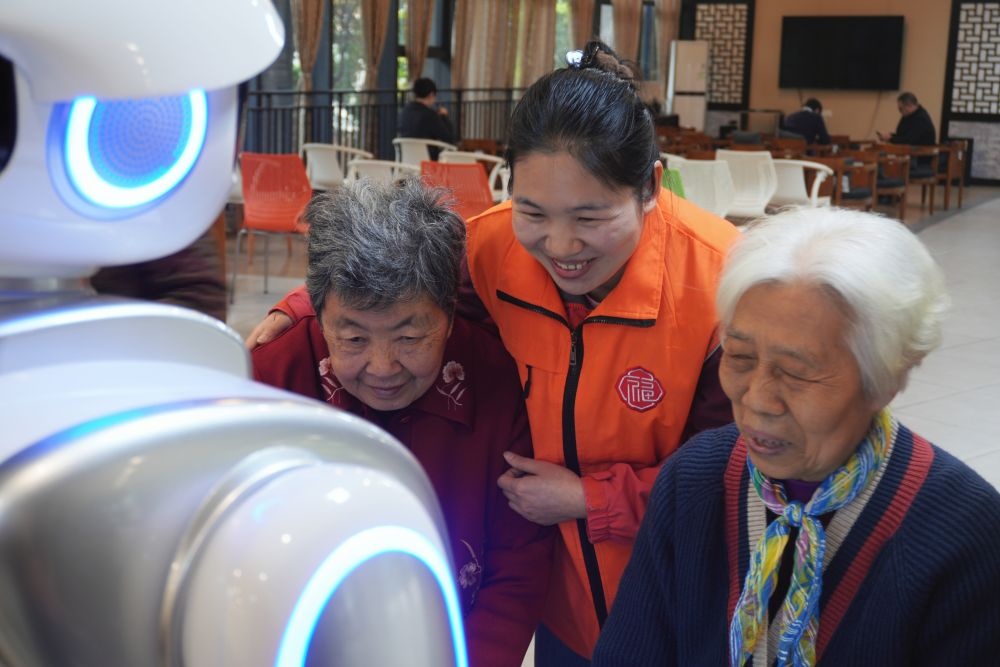 机器人真的能承担养老服务吗？