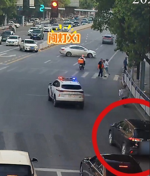 全线警力联动!从高速口到医院,他们10分钟跑赢23分钟 全线警力联动!从高速口到医院,他们10分钟跑赢23分钟