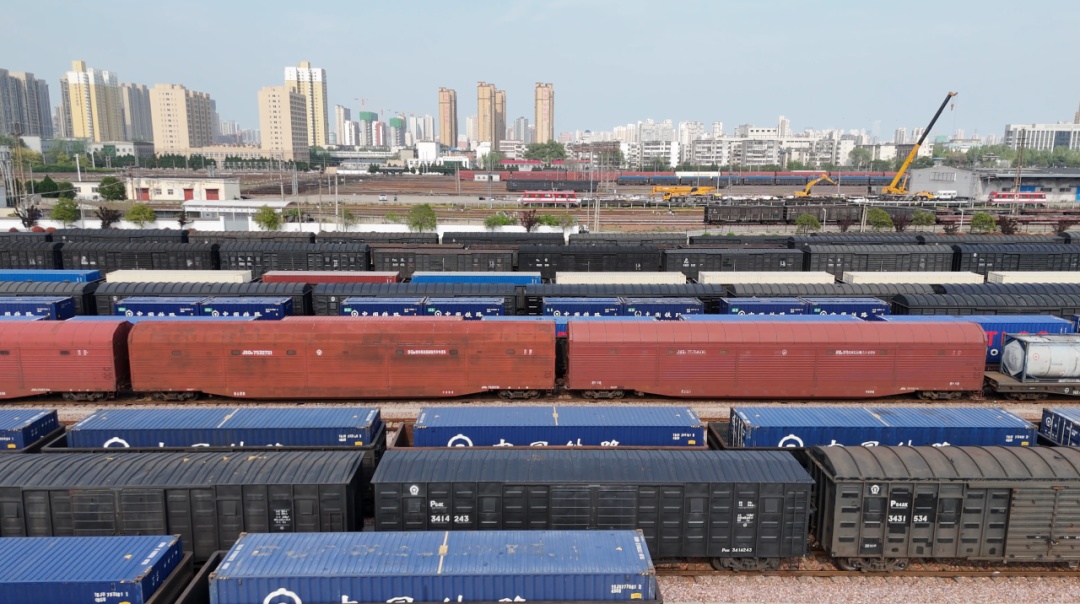 增开列车!涉河南多地→ 增开列车!涉河南多地→