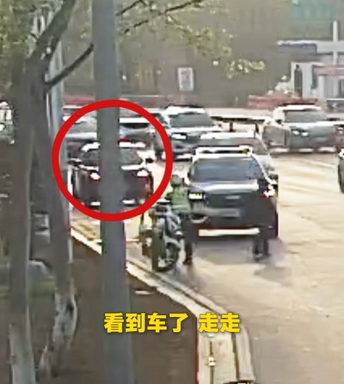 全线警力联动!从高速口到医院,他们10分钟跑赢23分钟 全线警力联动!从高速口到医院,他们10分钟跑赢23分钟